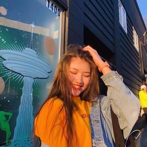 Meet your Posher, Ivory min